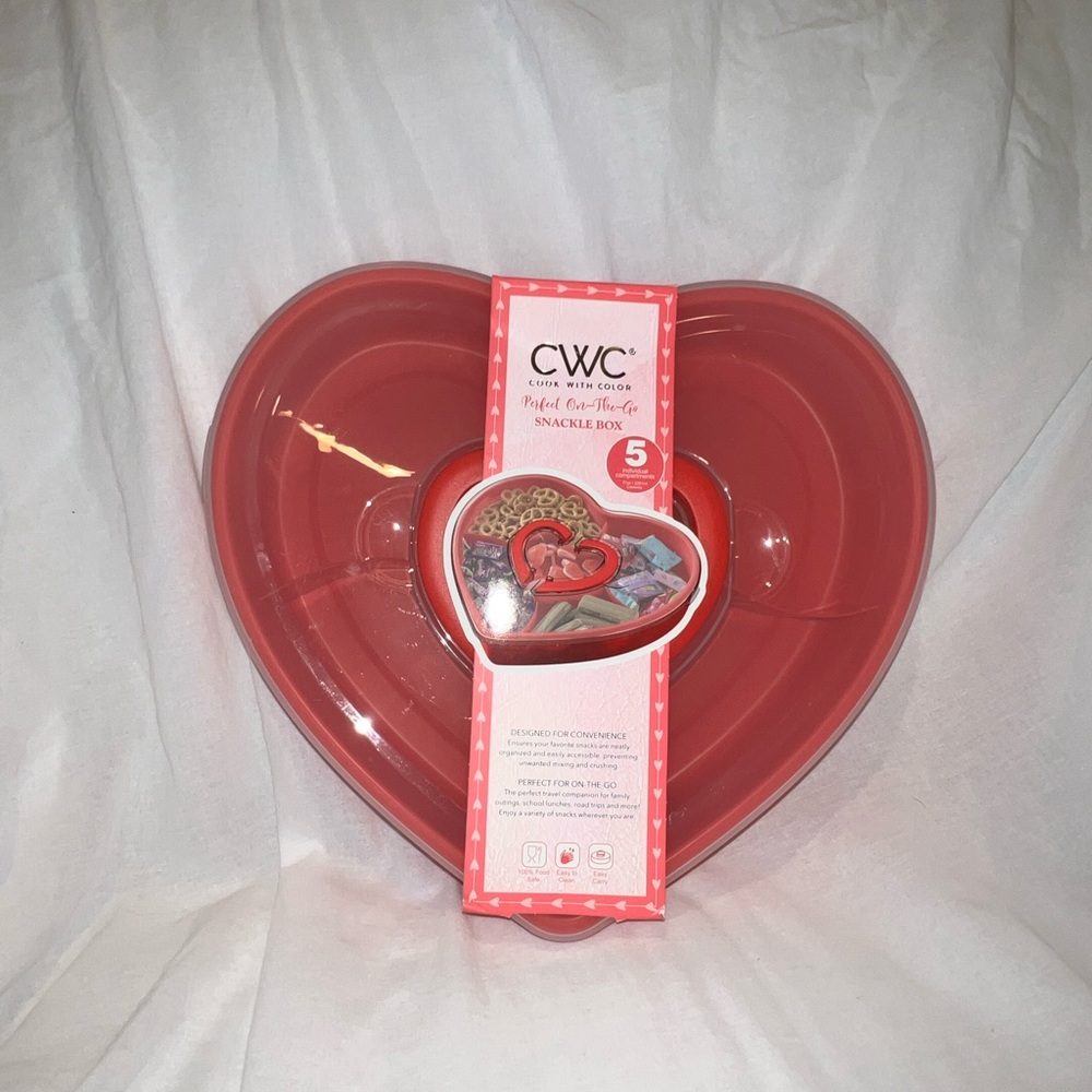 Red Heart Snackle Box For Mother's Day
Fast Shipping